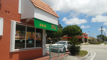 Sarussi Cafeteria And outside