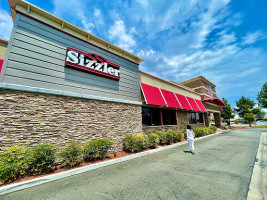 Sizzler outside