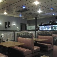 Maxi's Chinese Restaurant & Lounge inside