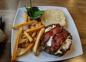 Black Hills Burger And Bun Co food