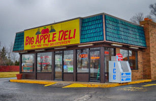 Big Apple Deli food