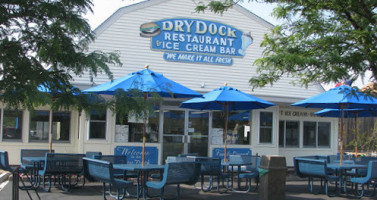 Dry Dock Ice Cream Grill inside