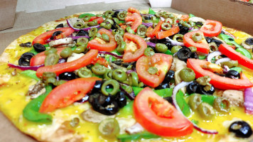 Snappy Tomato Pizza food