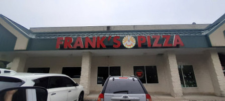 Frank's Pizza food