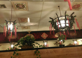 Kowloon Inn outside