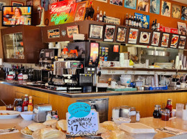 Georgia's Original Bun Burger In Cov food