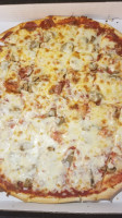 Homestyle Pizza food