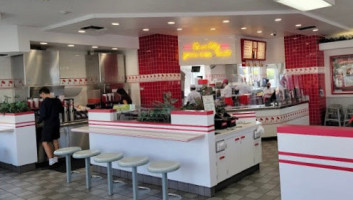 In-n-out Burger food