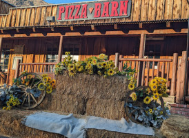 Pizza Barn food