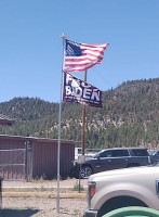 Ye Olde Tavern In Alpine Arizona outside