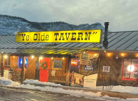 Ye Olde Tavern In Alpine Arizona inside