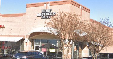 Dunn Brothers Coffee outside