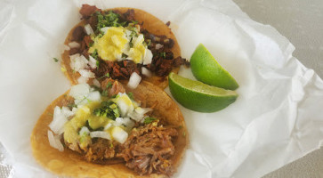 Dos Potrillos Mexican Food Truck Phone Number, Reservations, Reviews food