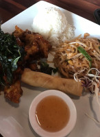 Lakewood Thai Cuisine food