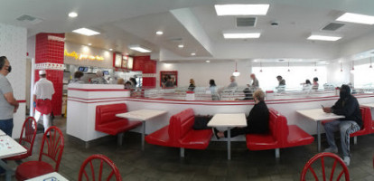 In-n-out Burger food