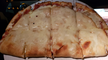 T-n-t Pizza food