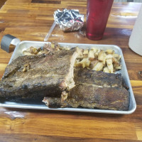 Pauly's Bbq food