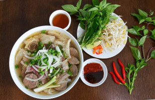 Huong Viet Kitchen food