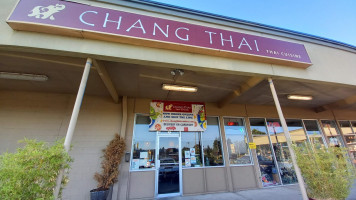 Chang Thai Cuisine inside