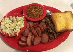 Suttle's Road Hog Bbq food