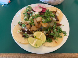 Taqueria La Bamba food