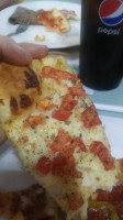 Reno's Pizzeria food