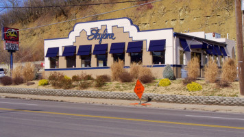 Skyline Chili outside