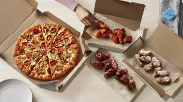 Domino's Pizza food