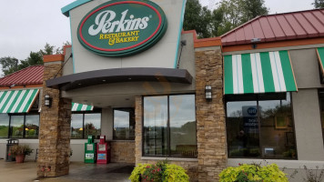 Perkins Restaurant outside