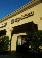 Zpizza food