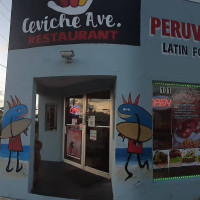 Ceviche Avenue food