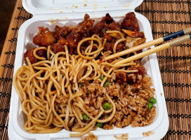 Wok-n-roll food