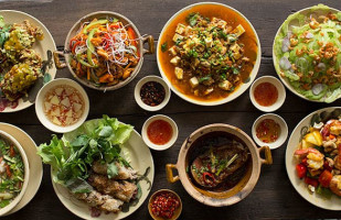 Phở Paradise food