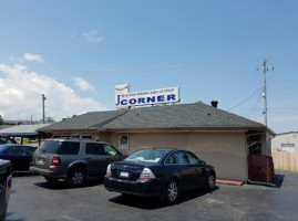 J's Corner food