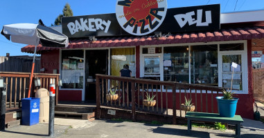 Nick's Pizza And Bakery Made In Oakland outside