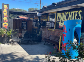 Munchie's Bbq Soul Food outside