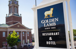 Golden Lamb Inn inside