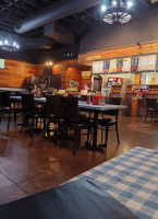 Dickey's Barbecue Pit inside