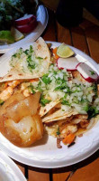 Tacos Y Mariscos La Fuente food