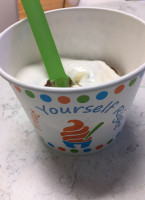 Froyo House Bay Hills food