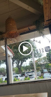 Seven Brothers Haleiwa outside