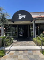 Zov's Tustin food