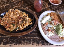 Kandela's Mexican Grill food