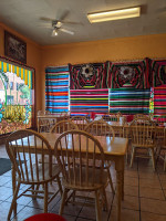 Taqueria Hernandez inside