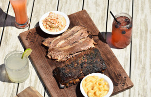 Smoky Rock Bbq food