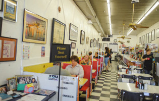 Kelly O's Diner food