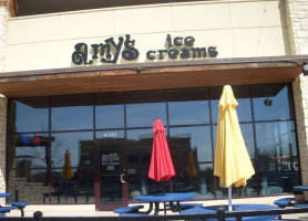 Amy's Ice Creams inside