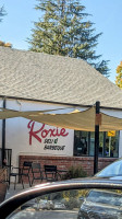 Roxie Deli Barbeque food