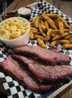 Hatchers On Target Bbq food