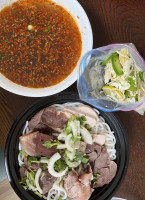 Huong Lan Sandwiches 5 Beef Noodle food